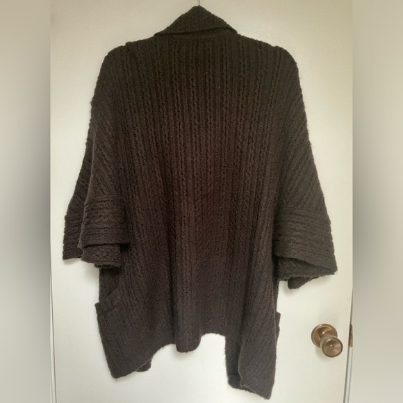 CABI 3982 REPOSE CAPE BROWN SWEATER SIZE XS/S - Picture 6 of 9